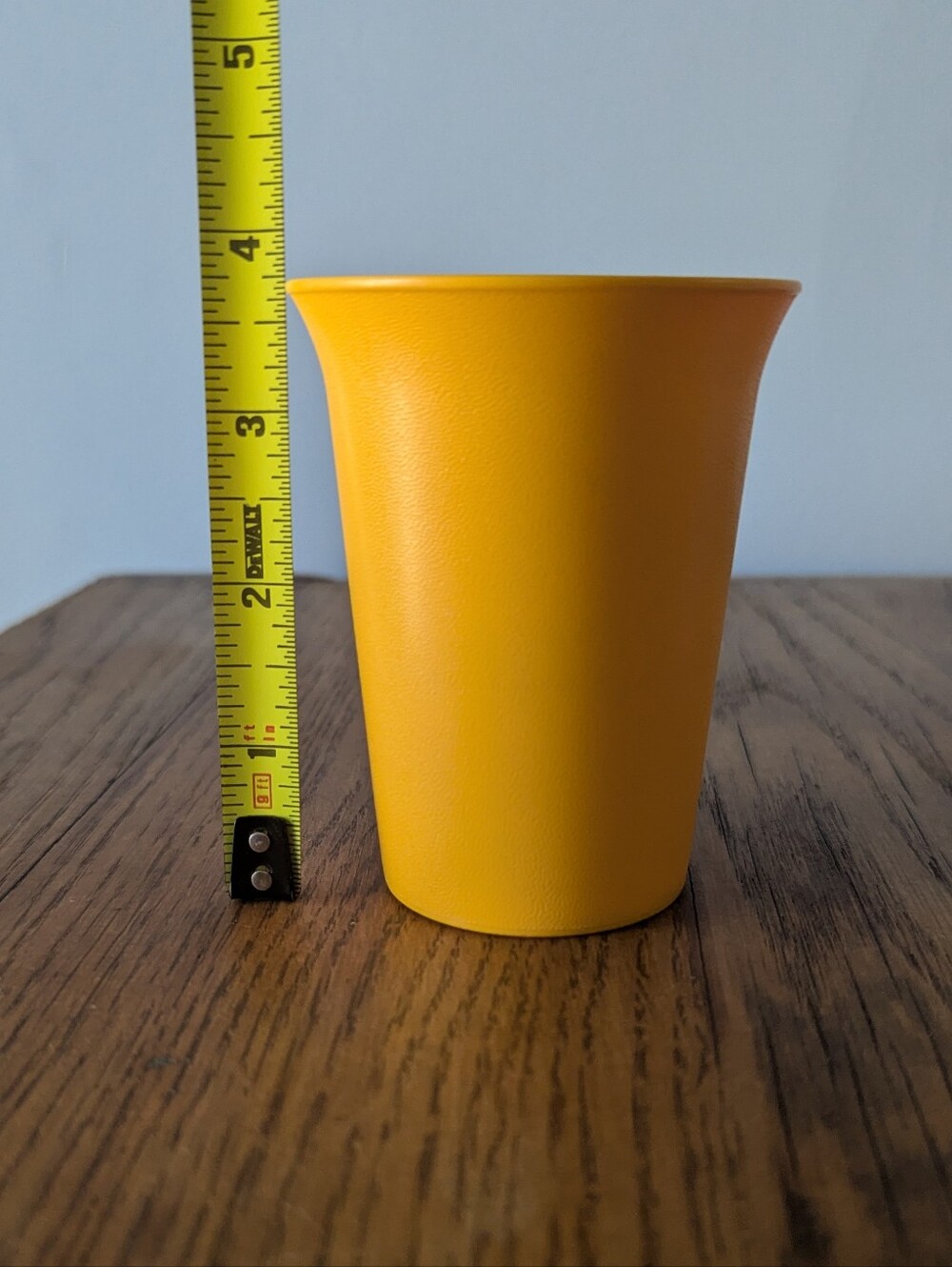 ๐ Vintage Tupperware #109 Kids Colorful Bell Tumblers 7oz Set of 4 Cups - Picture 14 of 15